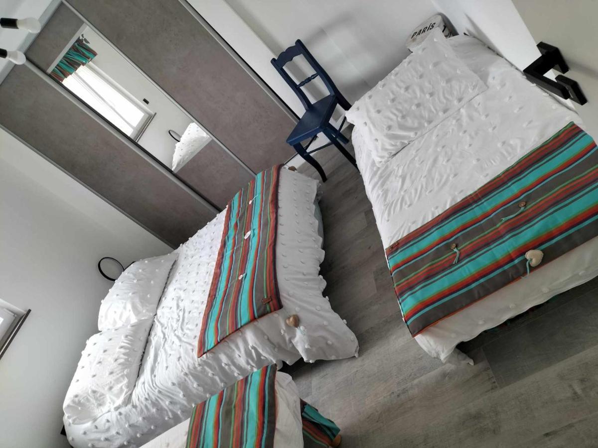 Apartamento Au Petit Bonheur Ferques Exterior foto