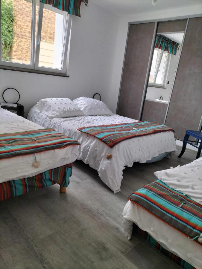Apartamento Au Petit Bonheur Ferques Exterior foto